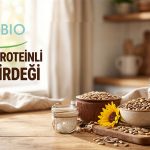 Sarbay Group Yüksek Proteinli Ay Çekirdeği, özenle kavrulmuş yapısı ve yüksek besin değeriyle vazgeçilmeziniz olmaya aday! Doğal lezzetiyle her an yanınızda.